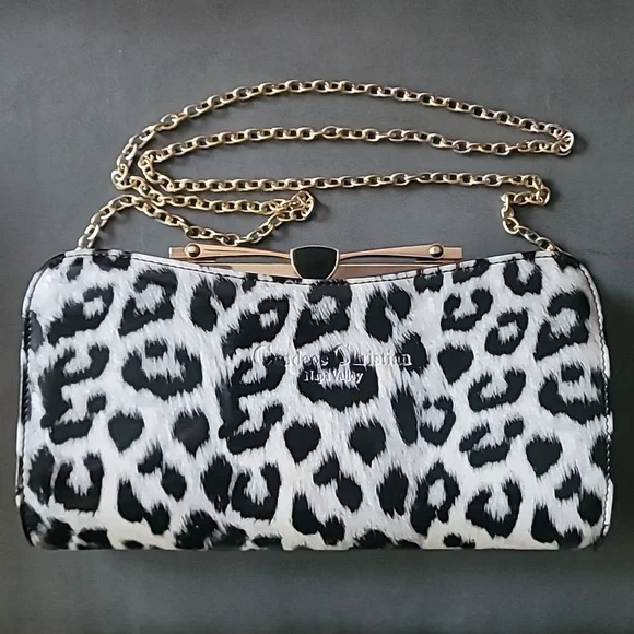 Retro style crossbody clutch - Picture 1 of 15